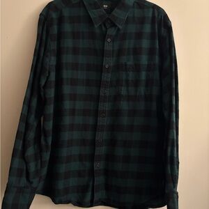 Uniqlo Black and Green Checkered Shirt